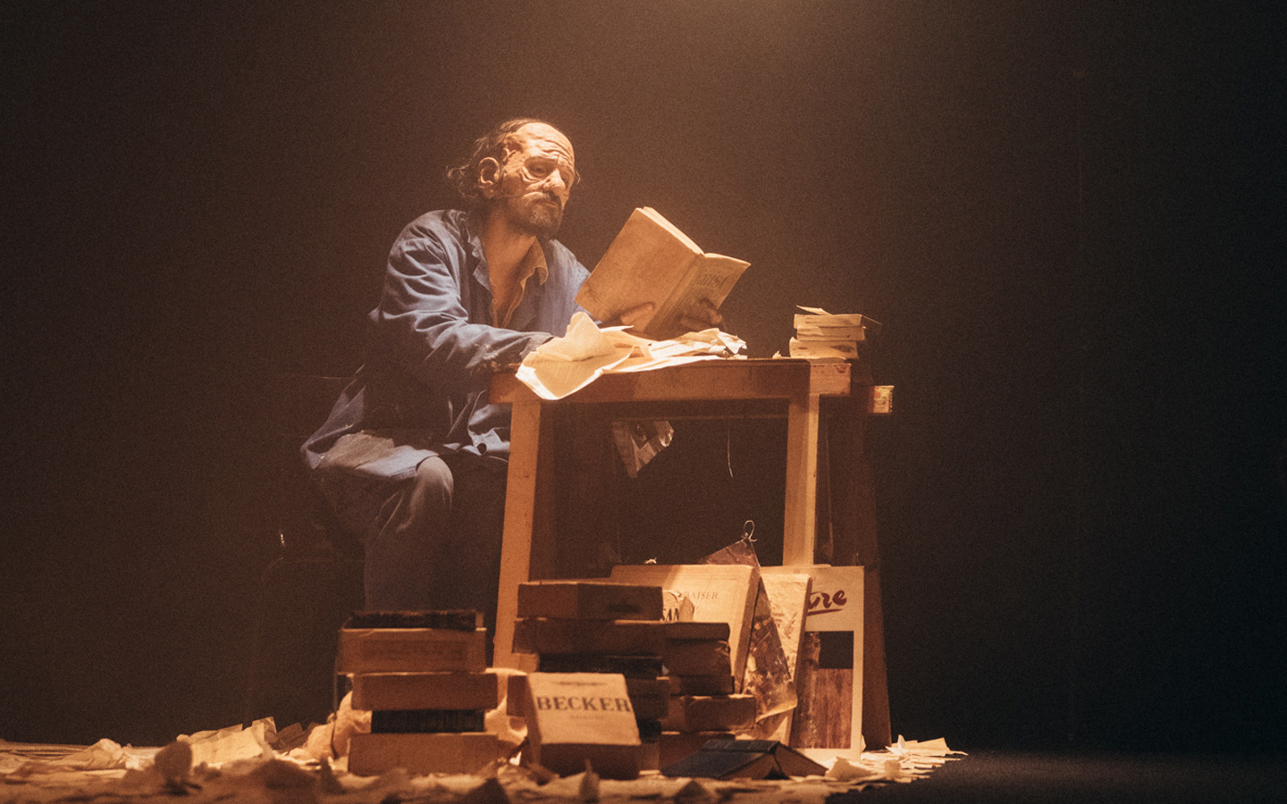 Théâtre Une trop bruyante solitude