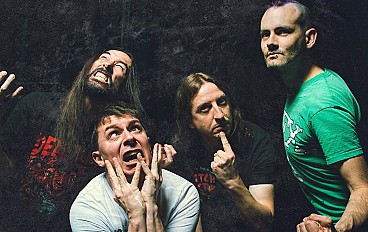 ULTRA VOMIT + WARFIELD