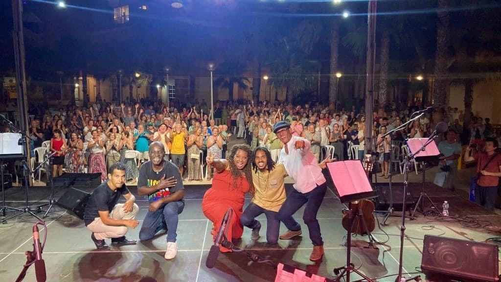 Le groupe sur scène – Sete Sóis Kréol Band